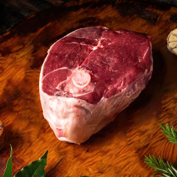 Half Leg of Lamb, Bone-In (1.4kg)